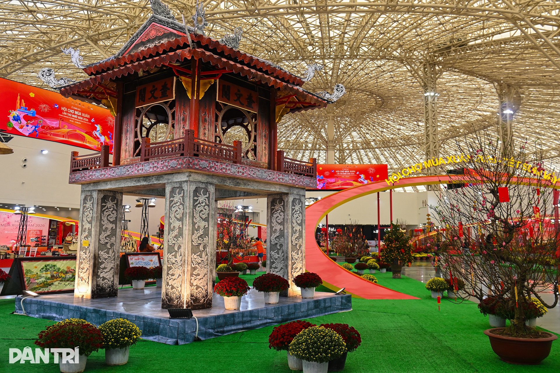 Độc đáo không gian văn hóa ba miền ở Hội chợ Mùa Xuân 2026 - 11
