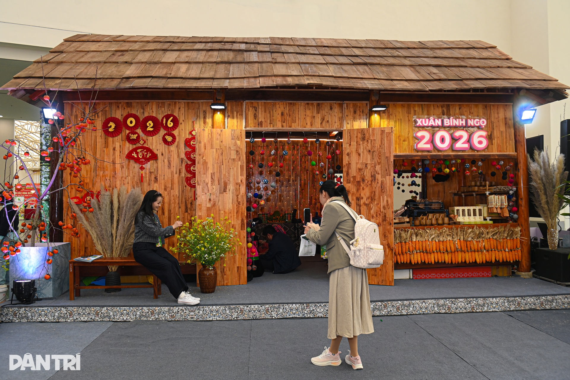 Độc đáo không gian văn hóa ba miền ở Hội chợ Mùa Xuân 2026 - 14