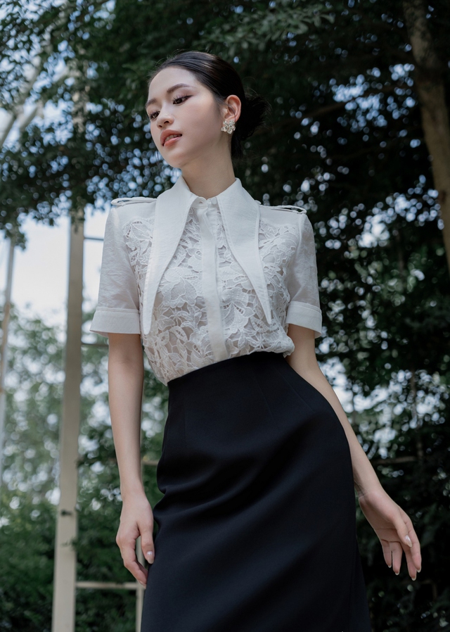 Làm mới phong cách hằng ngày cùng áo sơ mi cổ điển, sơ mi thắt nơ...- Ảnh 2. Làm mới phong cách hằng ngày cùng áo sơ mi cổ điển, sơ mi thắt nơ...- Ảnh 2.