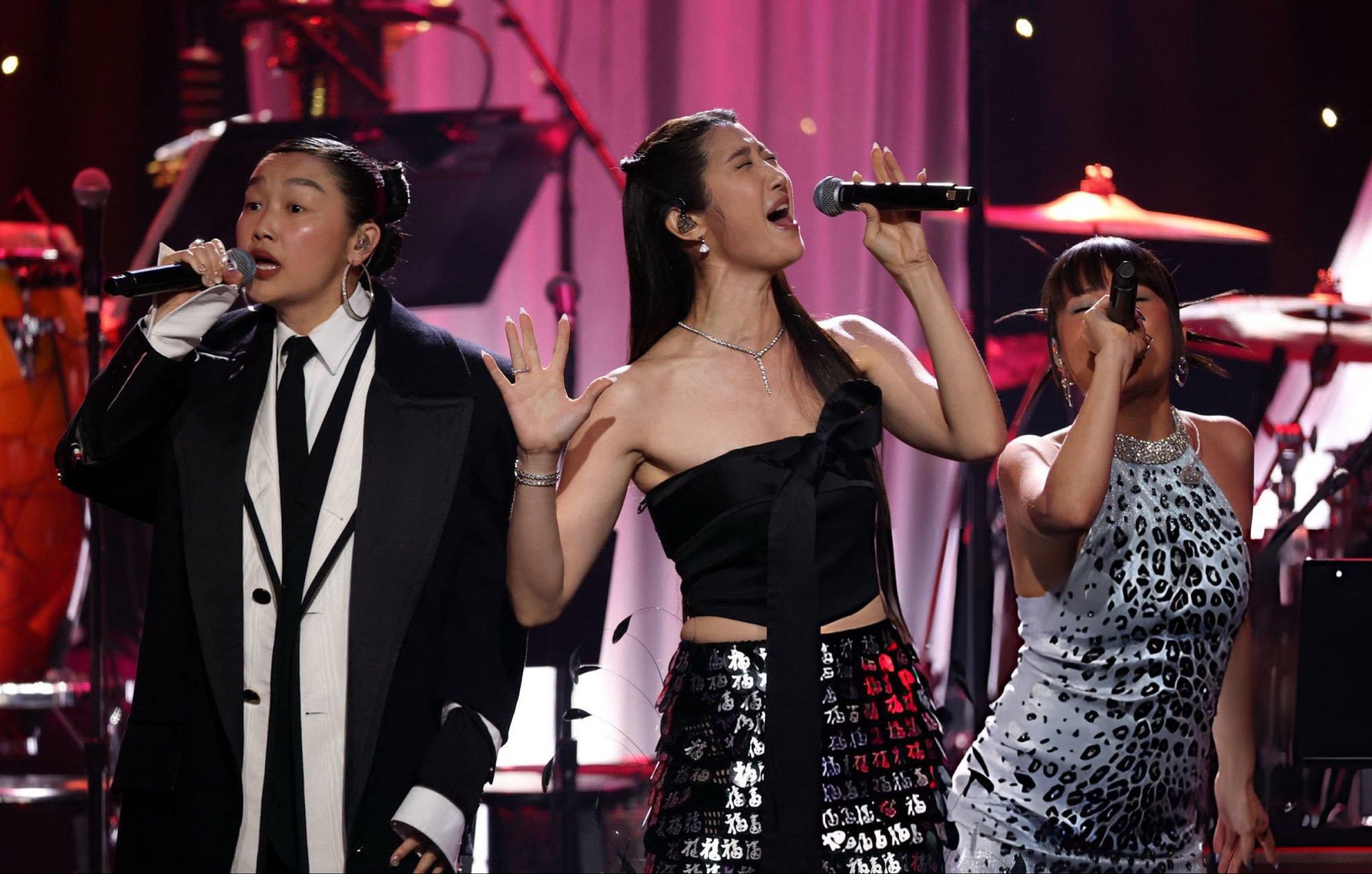 Người phụ nữ bị cả Hàn Quốc từ chối làm nên lịch sử ở Grammy, kèn vàng đầu tiên của Kpop không phải trò đùa!- Ảnh 3. Người phụ nữ bị cả Hàn Quốc từ chối làm nên lịch sử ở Grammy, kèn vàng đầu tiên của Kpop không phải trò đùa!- Ảnh 3.