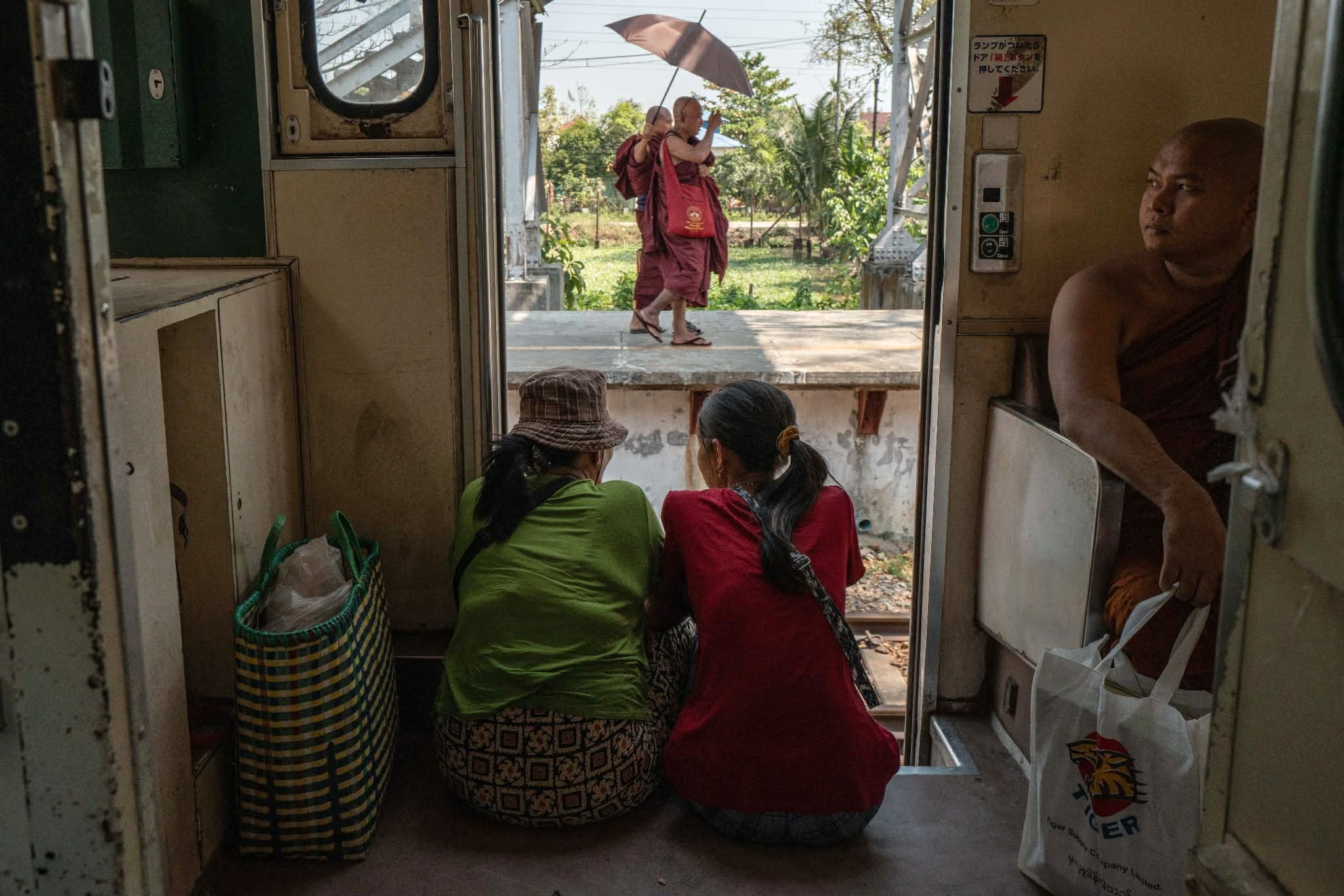 Tin tức thế giới 3-2: Mỹ - Iran đàm phán ở Thổ Nhĩ Kỳ; Mỹ - Ấn đạt thỏa thuận thương mại 1 Tin tức thế giới 3-2: Mỹ - Iran đàm phán ở Thổ Nhĩ Kỳ; Mỹ - Ấn đạt thỏa thuận thương mại - Ảnh 9.