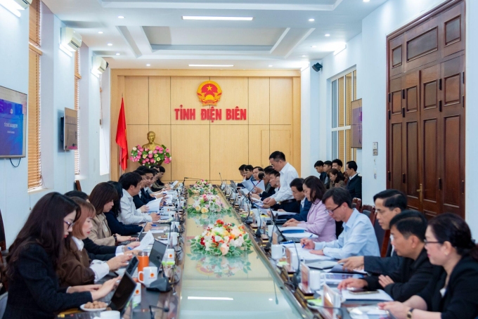 Đại diện lãnh đạo tỉnh Điện Biên và Tập đoàn FPT làm việc vào ngày 2/2. Ảnh: FPT
