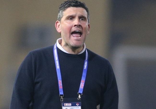 Mời trọng tài ngoại không làm V-League “sạch hơn” - Ảnh 2.