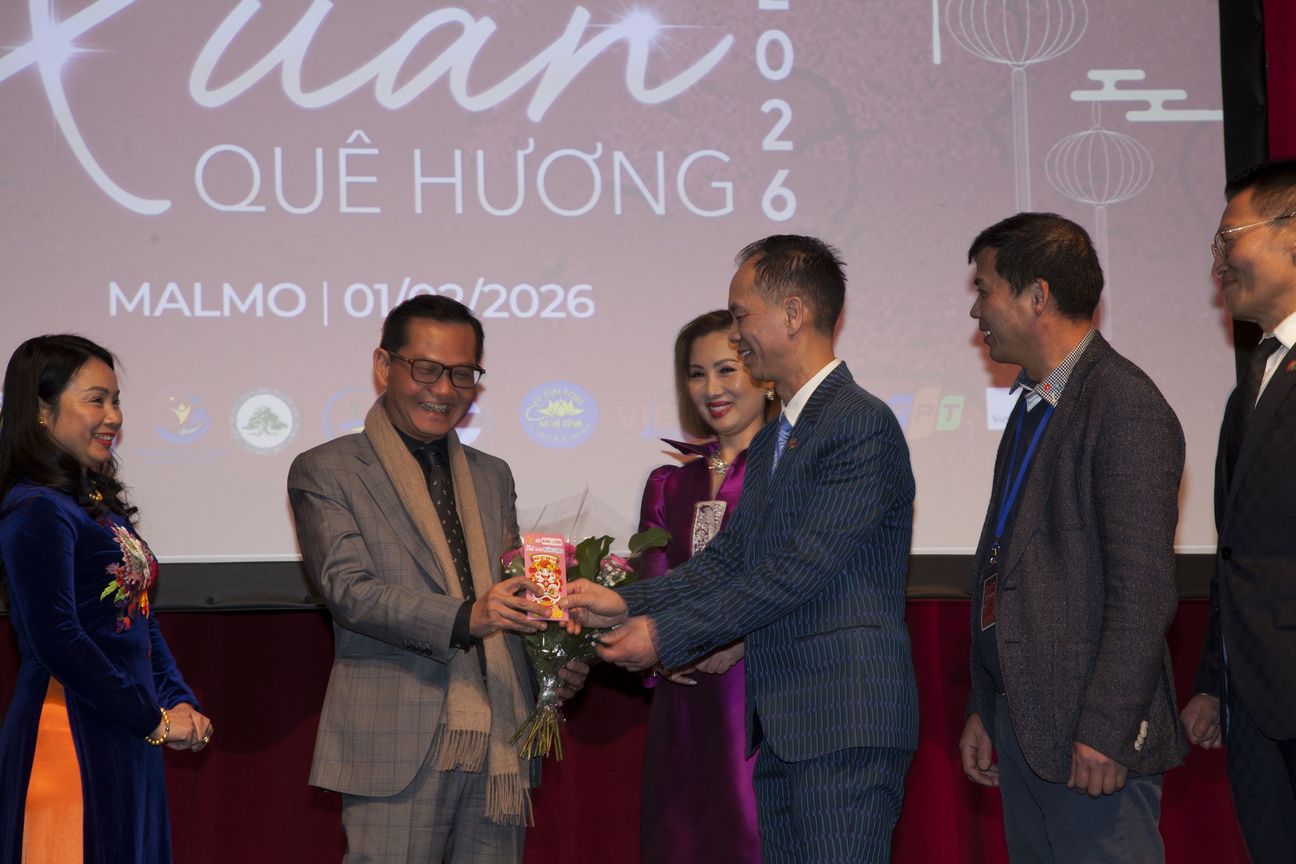 Lần đầu tiên tổ chức Xuân Quê Hương tại Malmö, Thụy Điển - Ảnh 9.