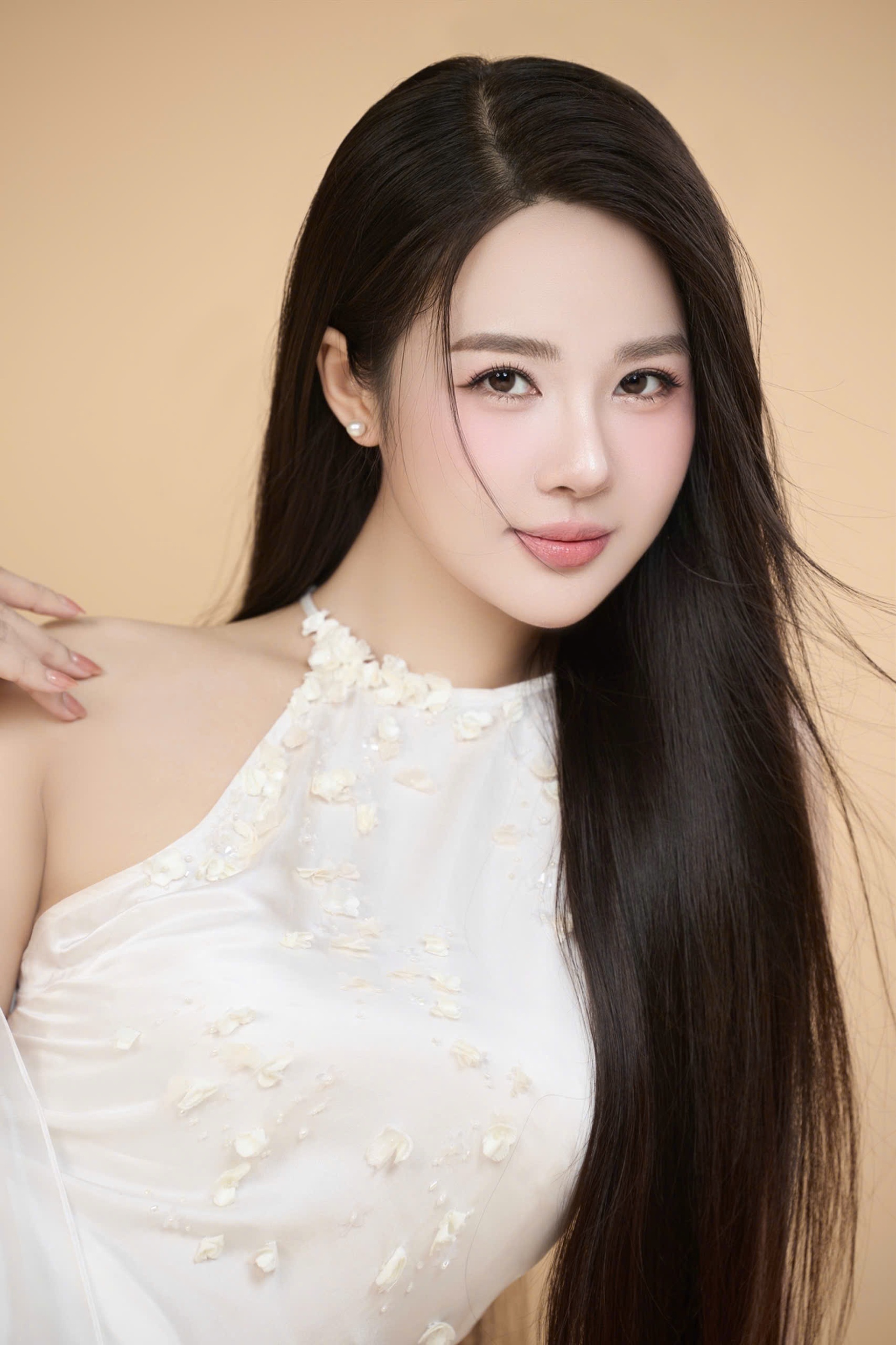 Á hậu Đỗ Hà Trang mong năm mới tìm được bạn trai như ý - 2 Á hậu Đỗ Hà Trang mong năm mới tìm được bạn trai như ý - 2