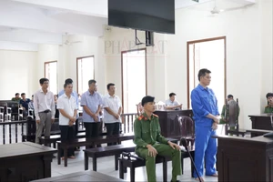 Cần Thơ: Toà tiếp tục hoãn tuyên án vụ 7 cựu cán bộ vi phạm về bồi thường khi thu hồi đất 