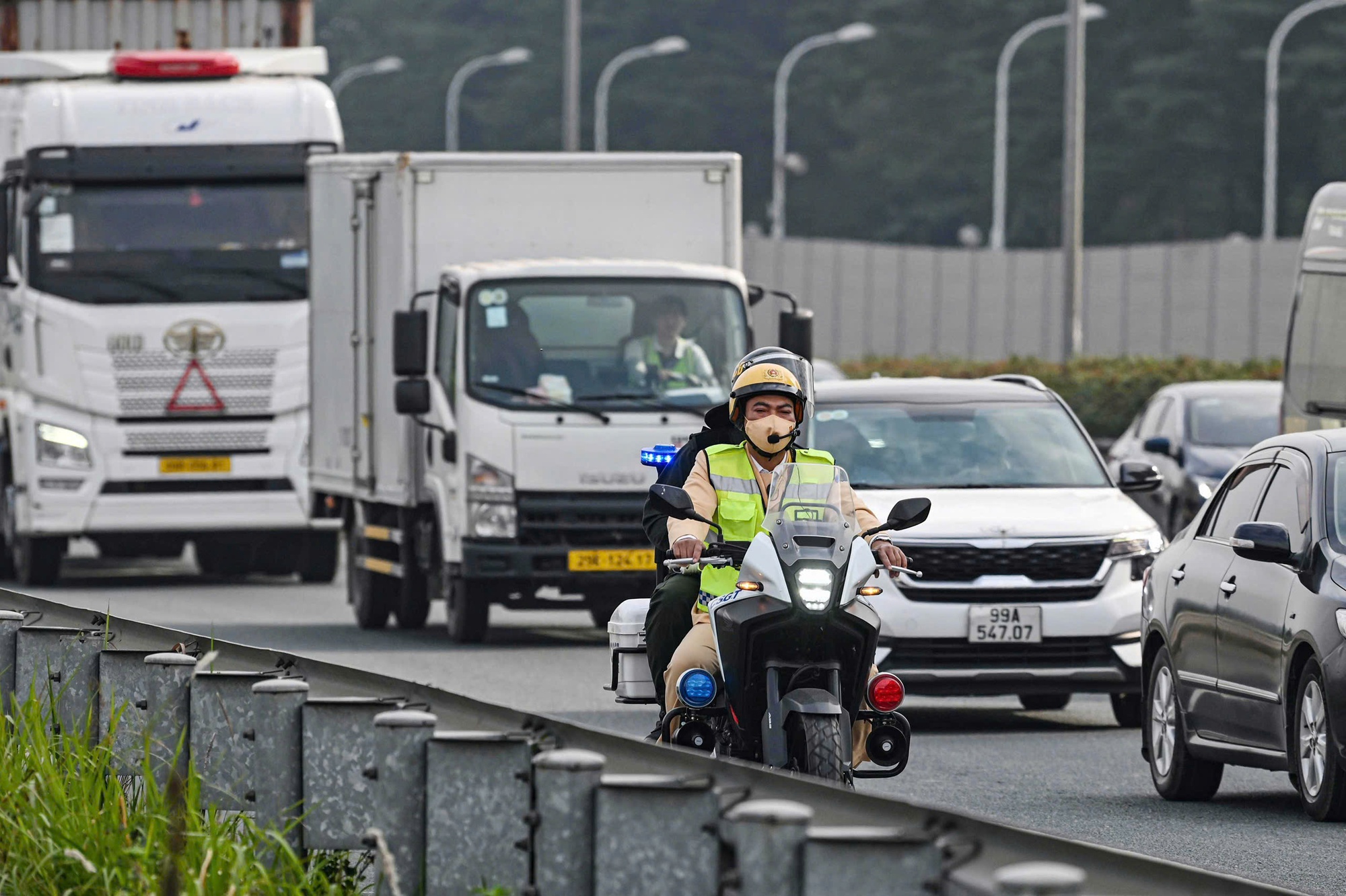 CSGT toàn quốc kiểm tra nồng độ cồn từ 10 giờ sáng mùng 1 Tết Bính Ngọ 