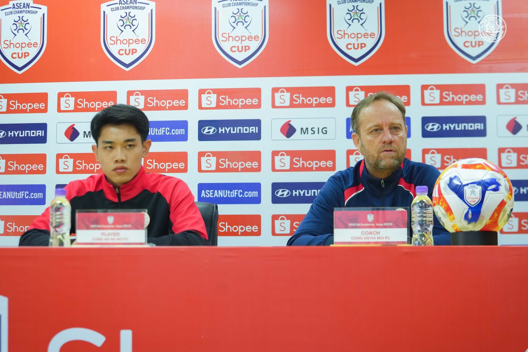 HLV Polking bất ngờ phủ nhận một điều, Đình Bắc nói rất hay ‘nếu CLB CAHN cho tôi ra sân…’- Ảnh 2.