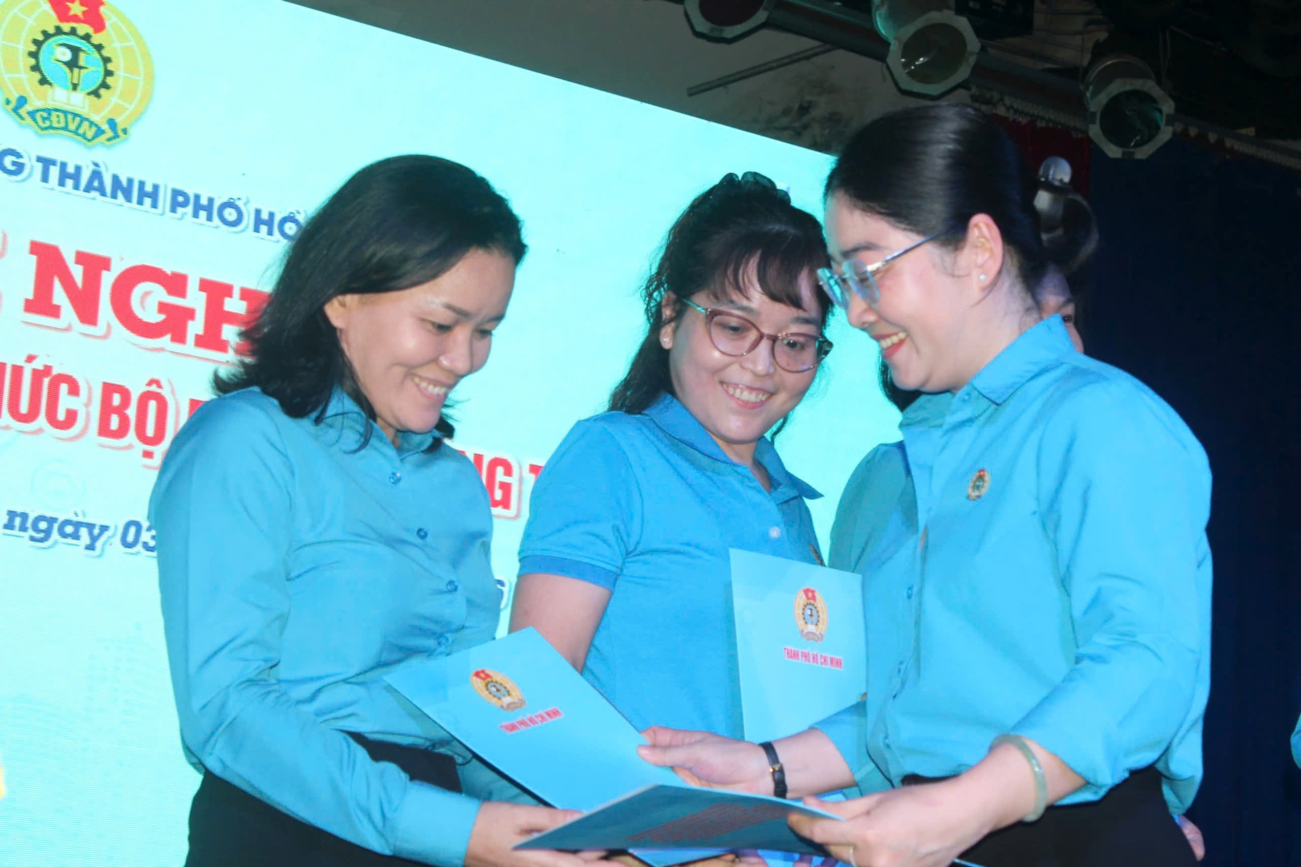 LĐLĐ TPHCM thành lập Tổ công tác quản lý Công đoàn Khu chế xuất - Khu công nghiệp - Ảnh 4.