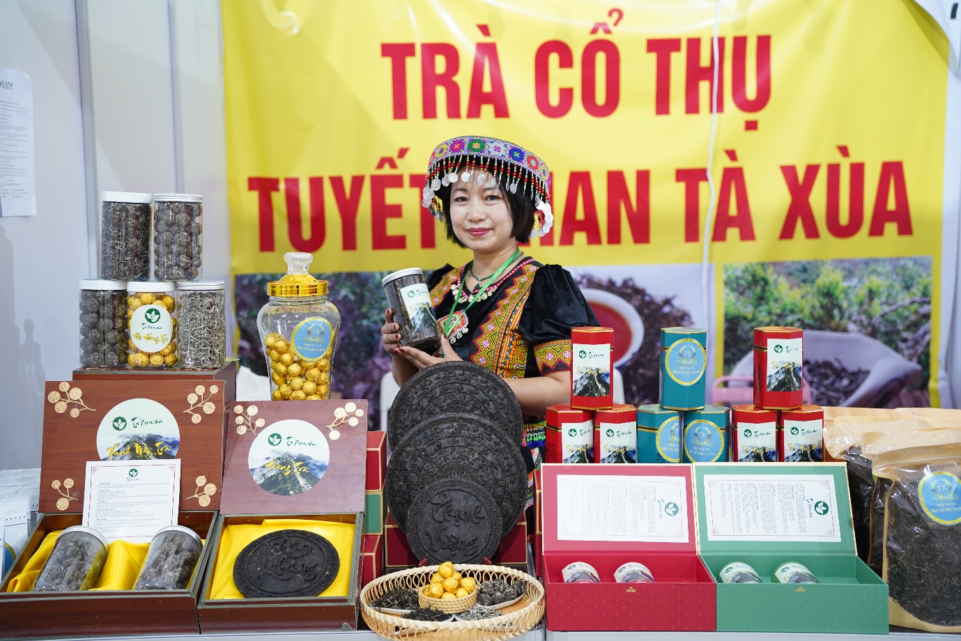 Hàng vạn du khách đổ về VEC trong ngày đầu khai mạc Hội chợ Mùa Xuân 2026- Ảnh 5.