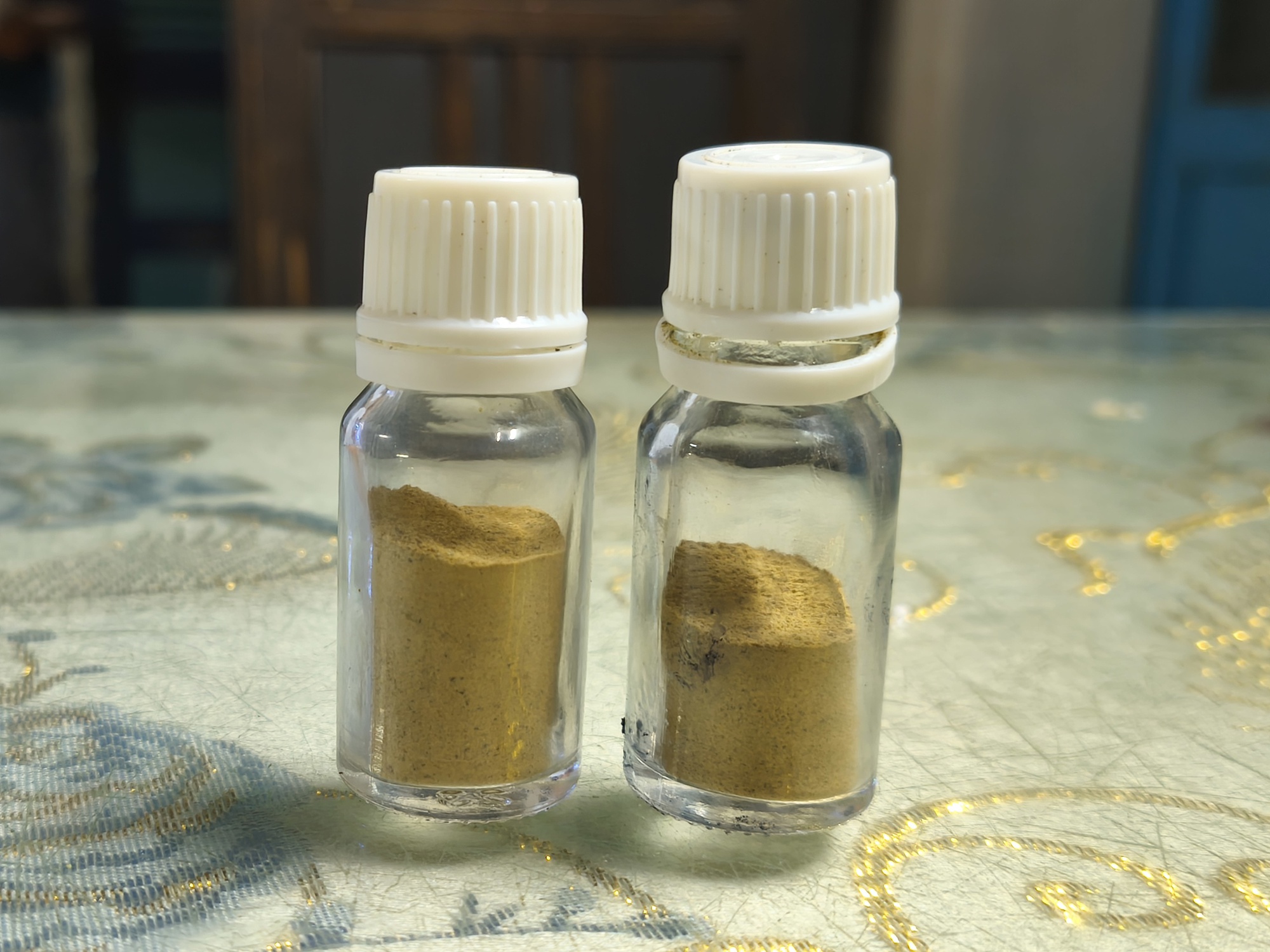 Người giữ bí kíp thuốc nhuộm răng đen- Ảnh 2.