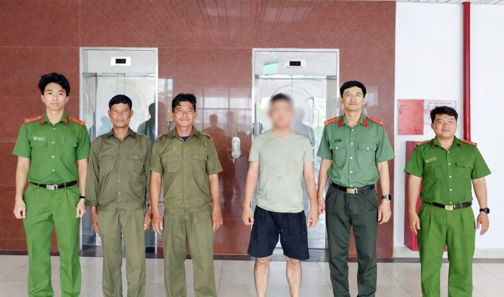 canh-sat-hinh-su (1).jpg