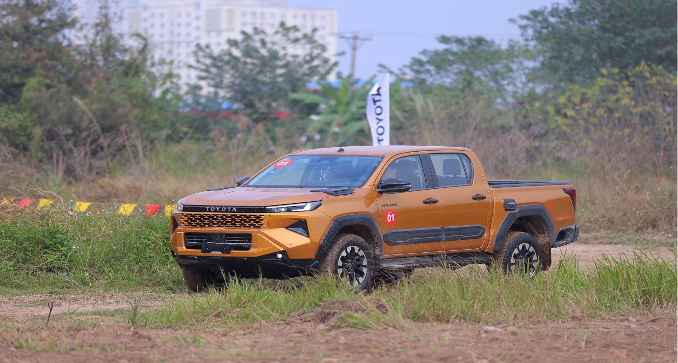 Phân khúc bán tải nổi sóng khi Toyota trình làng Hilux thế hệ thứ 9 - Ảnh 2.