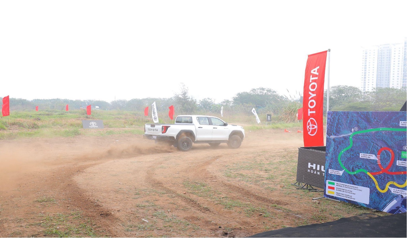 Phân khúc bán tải nổi sóng khi Toyota trình làng Hilux thế hệ thứ 9 - Ảnh 3.