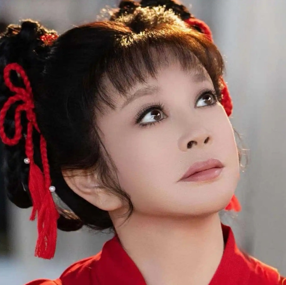 Mỹ nhân suýt thay Lưu Diệc Phi đóng Tiểu Long Nữ: Nhan sắc này Doãn Chí Bình cũng chê, trò cười lớn nhất showbiz- Ảnh 5.