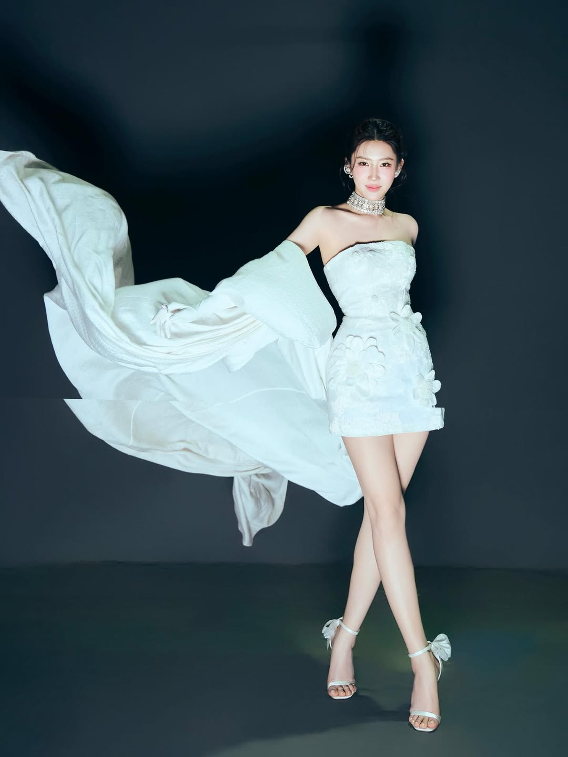 Diễn viên Thúy Ngân: Sắc vóc tuổi 35 gây sốt, kín tiếng sau đổ vỡ tình cảm - 6