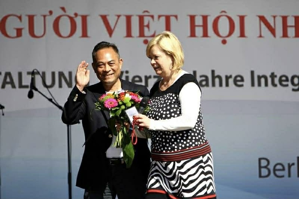 Đức có bến tàu mang tên Đồng Xuân - 2