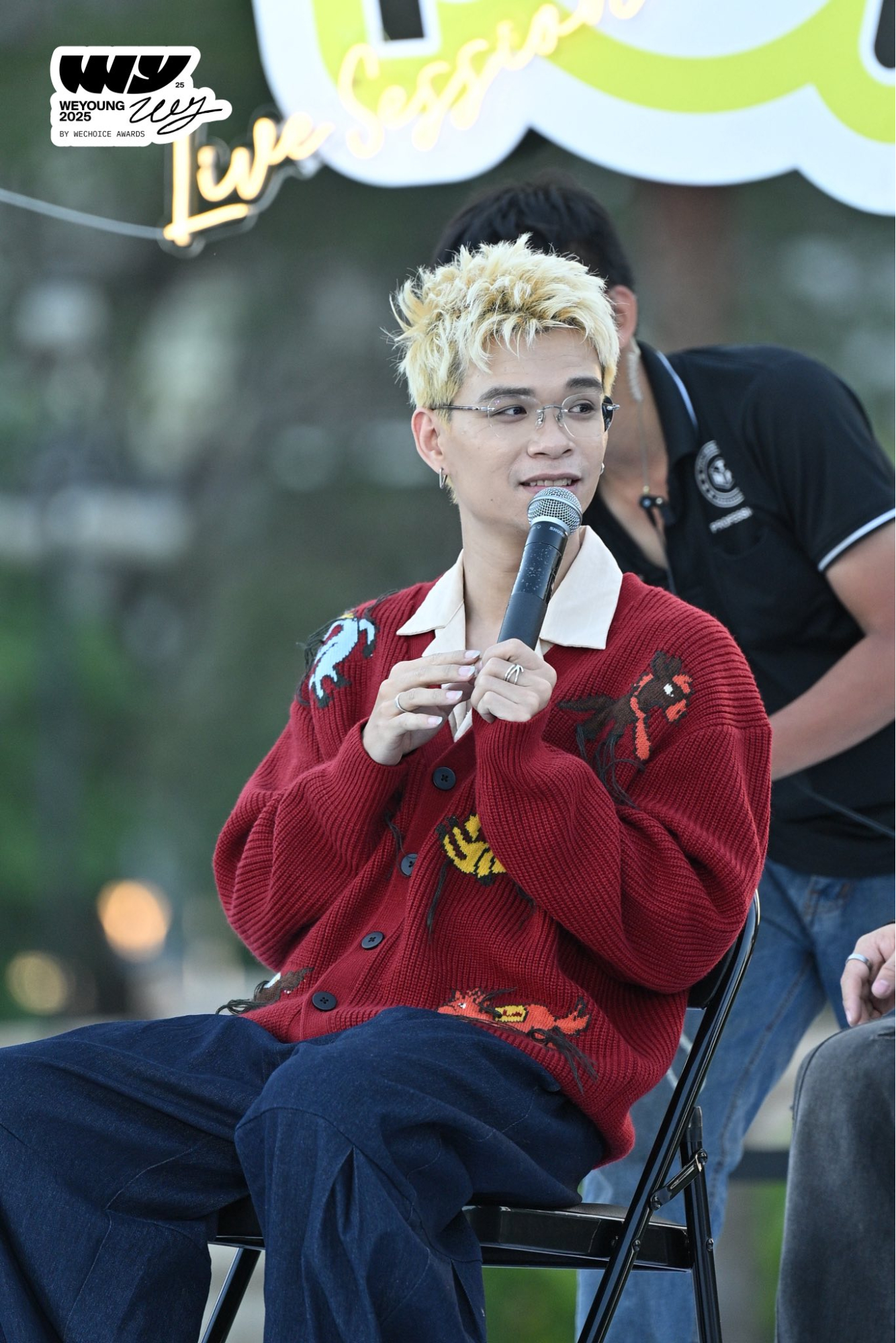 Trăm Phần Trăm Trẻ Live Session: Bữa tiệc âm nhạc khiến Gen Z đứng ngồi không yên, càng nghe càng “dính”- Ảnh 3.