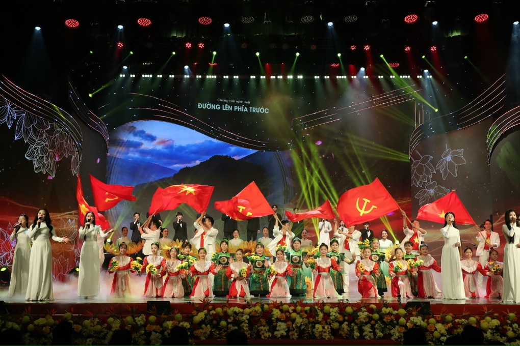 Đêm nghệ thuật Đường lên phía trước - bản hòa ca về niềm tin và khát vọng - 2