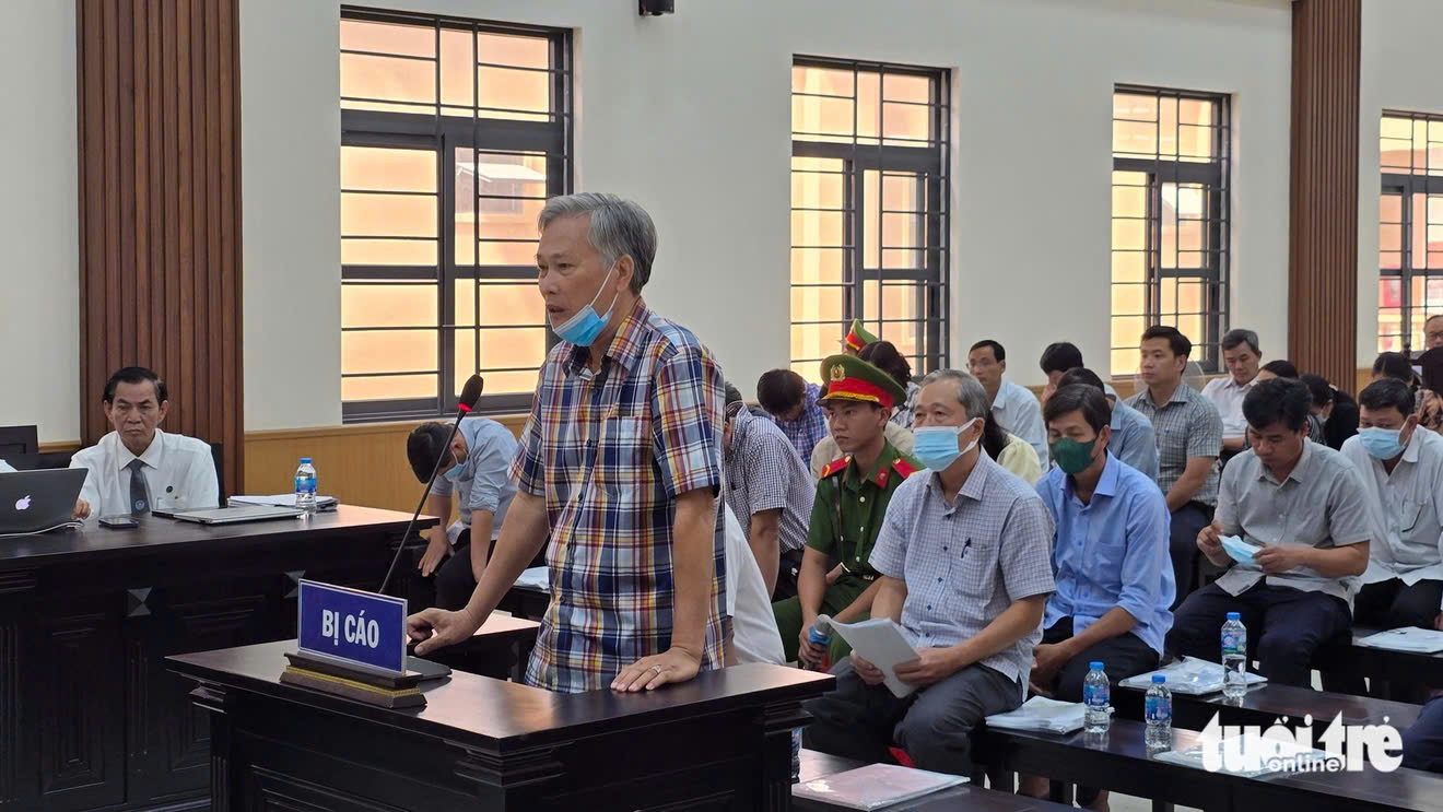 3 cựu phó chủ tịch Long Xuyên cũ và 26 cán bộ bị phạt từ 2-3 năm tù treo - Ảnh 3.