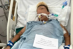 Nam thanh niên 17 tuổi tổn thương phổi nặng vì hút thuốc lá điện tử chứa ma túy