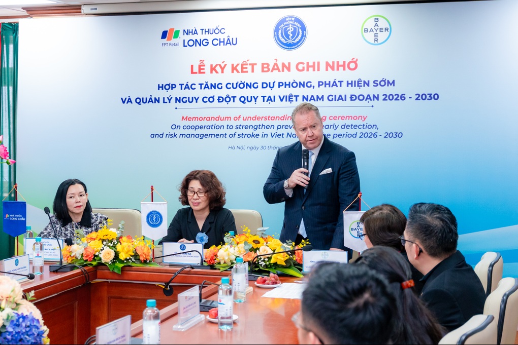 Long Châu và Bayer phối hợp Bộ Y tế triển khai chương trình phòng chống đột quỵ - 3
