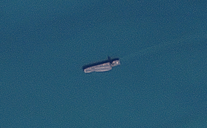 Ảnh vệ tinh tàu chở drone Shahid Bagheri ở eo biển Hormuz hôm 31/1. Ảnh: Planet Labs