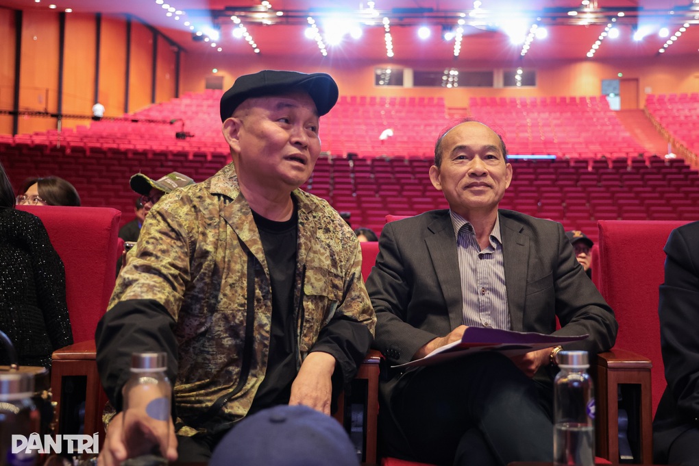 Xuân Hinh: Tôi và Thanh Thanh Hiền giữ chừng mực, không có chuyện nọ kia - 3