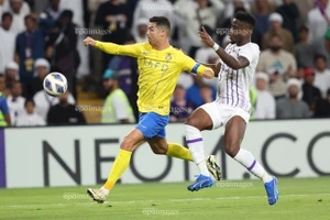 Ronaldo nổ súng như máy, 1.000 bàn thắng không còn là giấc mơ xa vời