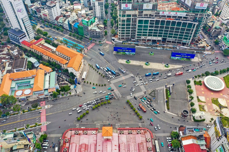 1770211979 472 UBND TPHCM Cho Ben Thanh ho Con Rua chinh trang