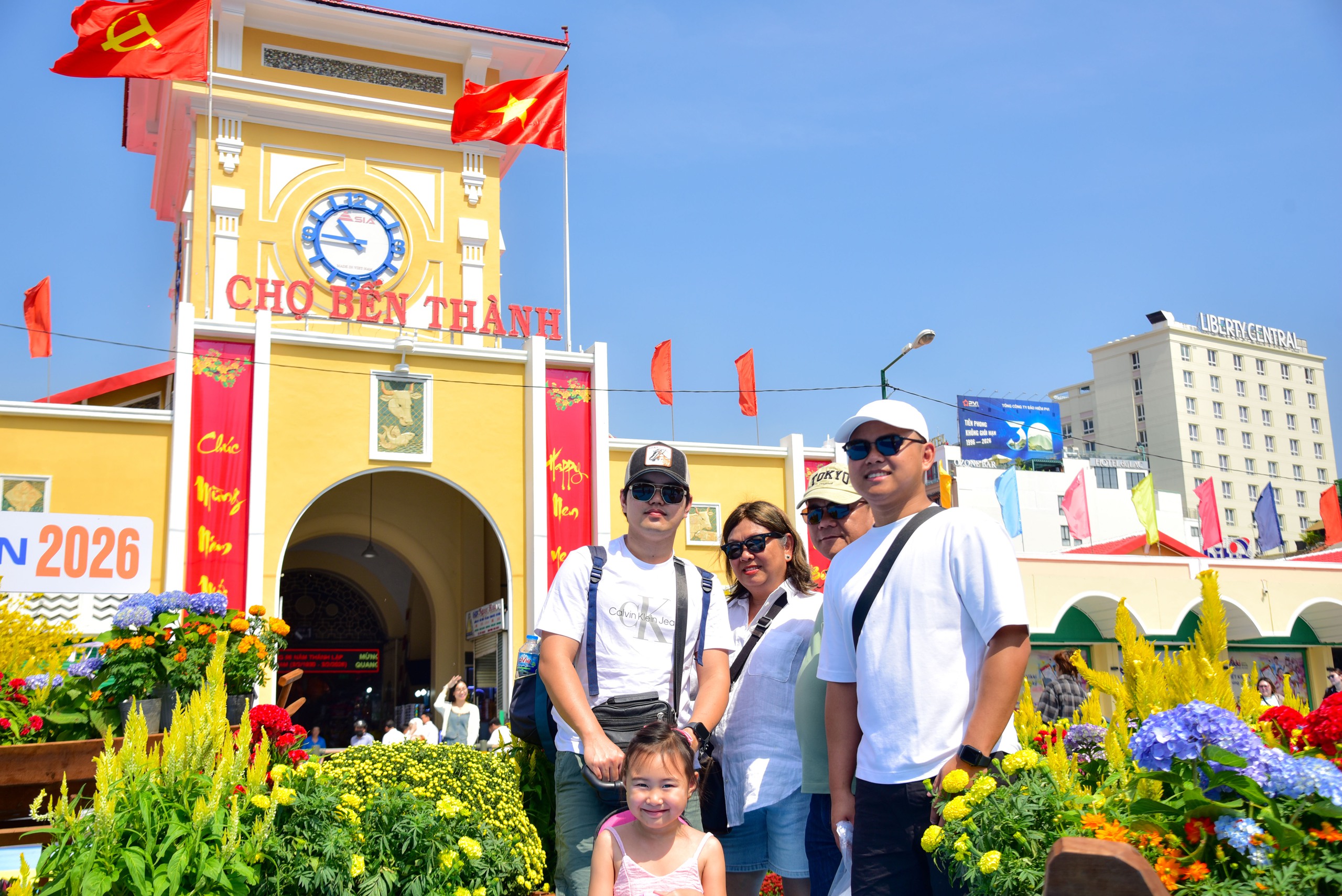 UBND TP.HCM: Chợ Bến Thành, hồ Con Rùa chỉnh trang đúng chủ trương, khang trang - Ảnh 13.