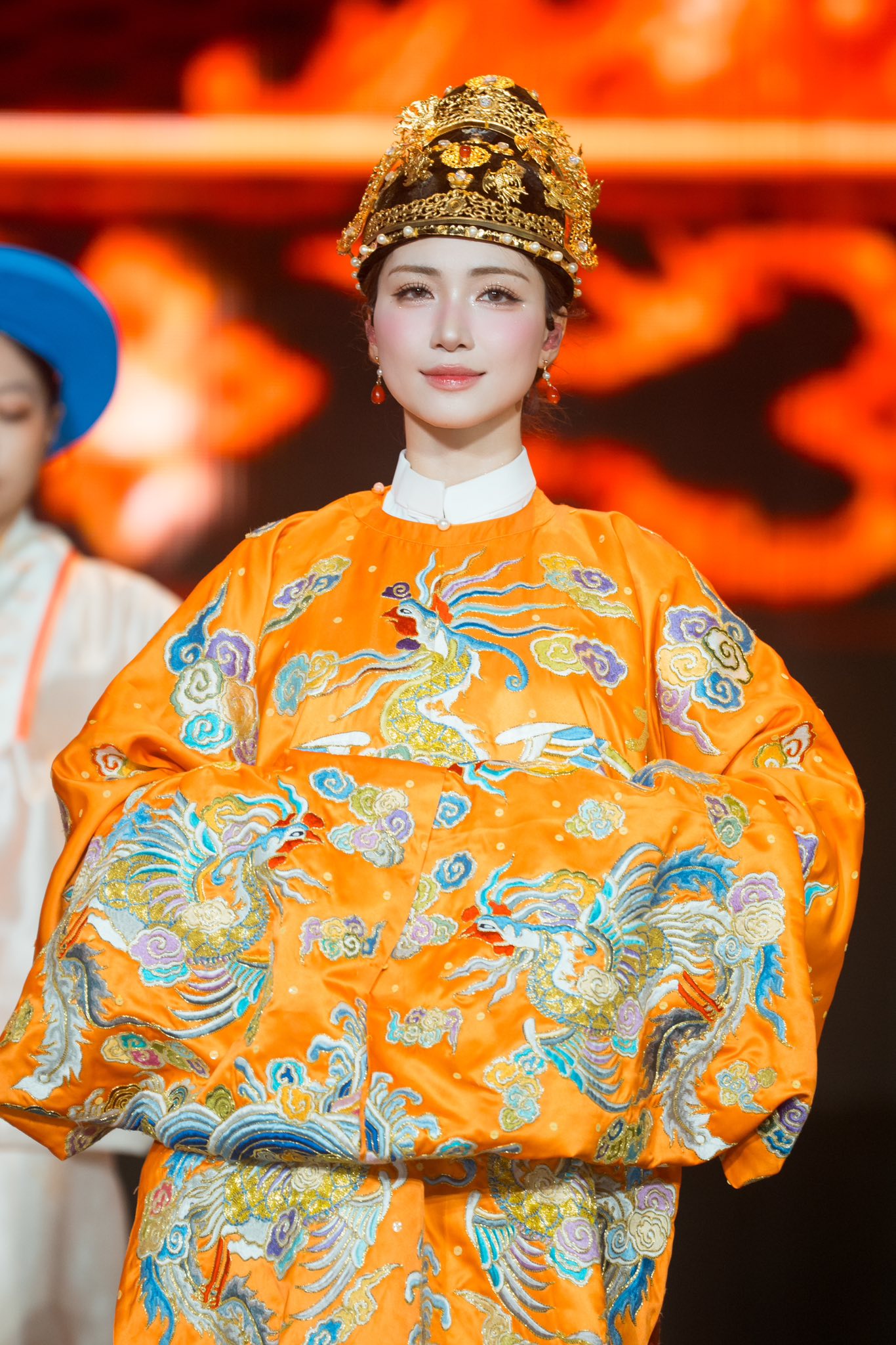 Nữ ca sĩ được Bộ VH-TT-DL vinh danh: Tổ chức fan-concert 8000 người, cả dàn sao hạng A góp vui- Ảnh 7.