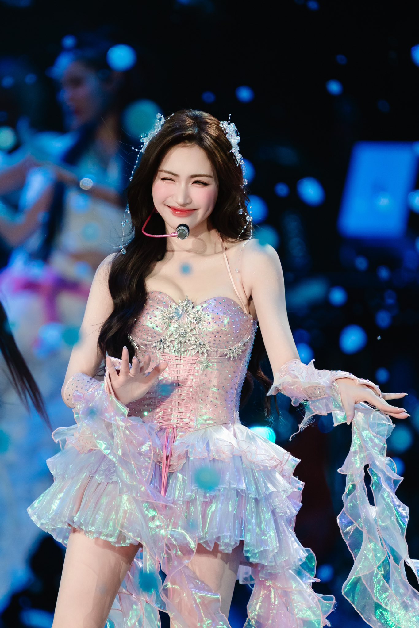 Nữ ca sĩ được Bộ VH-TT-DL vinh danh: Tổ chức fan-concert 8000 người, cả dàn sao hạng A góp vui- Ảnh 8.