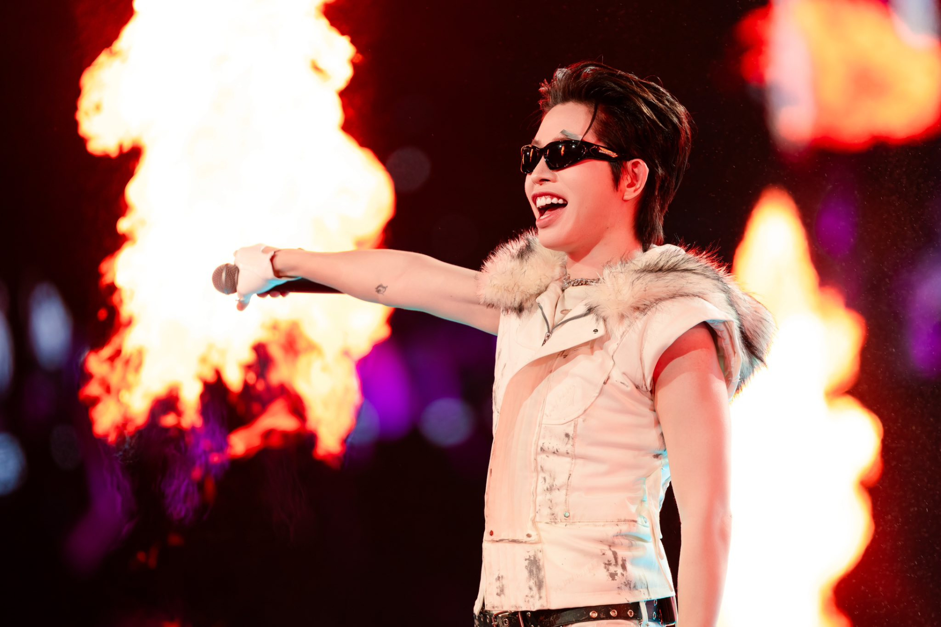 Nữ ca sĩ được Bộ VH-TT-DL vinh danh: Tổ chức fan-concert 8000 người, cả dàn sao hạng A góp vui- Ảnh 11.