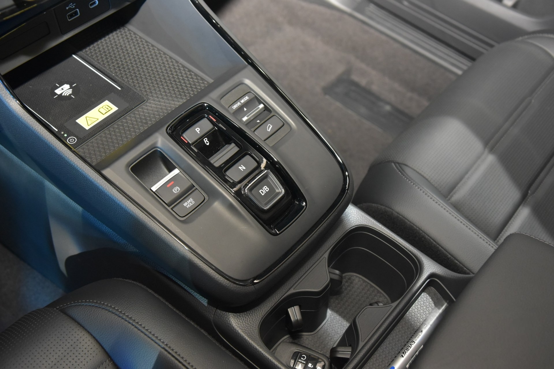 Honda CR-V - Ảnh 3.