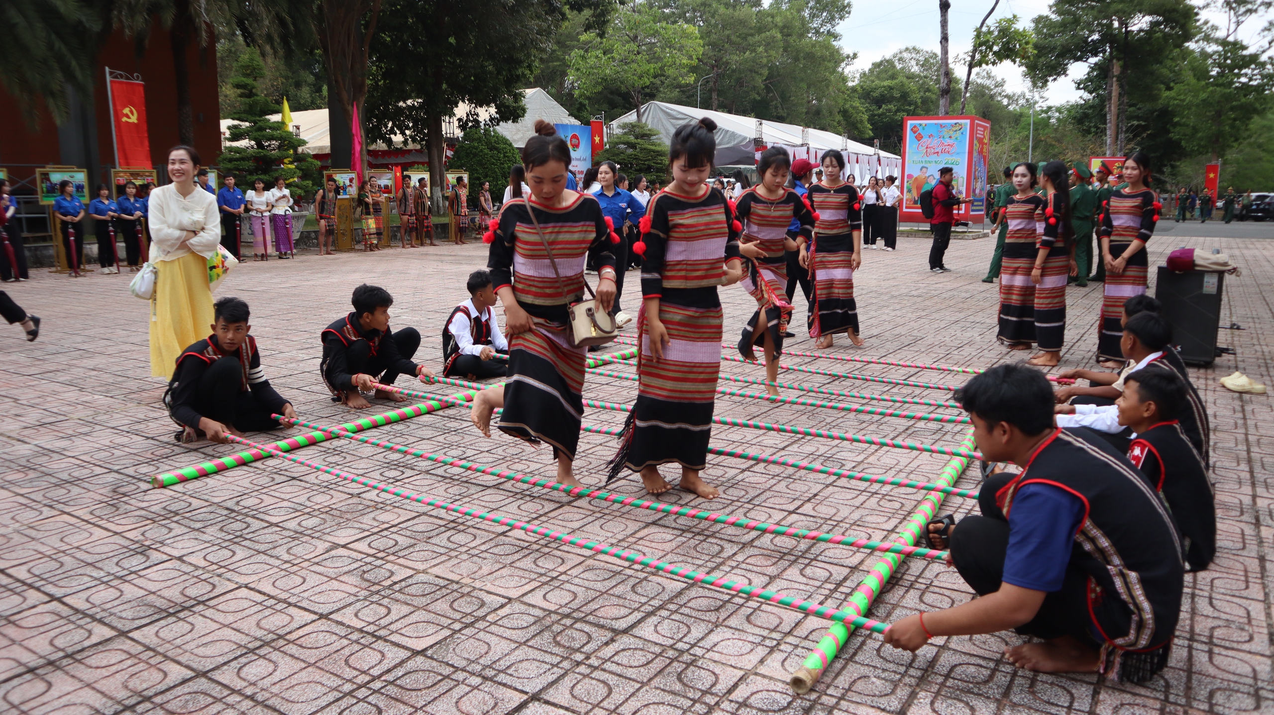 Ấm áp xuân biên giới Đồng Nai - Ảnh 2.