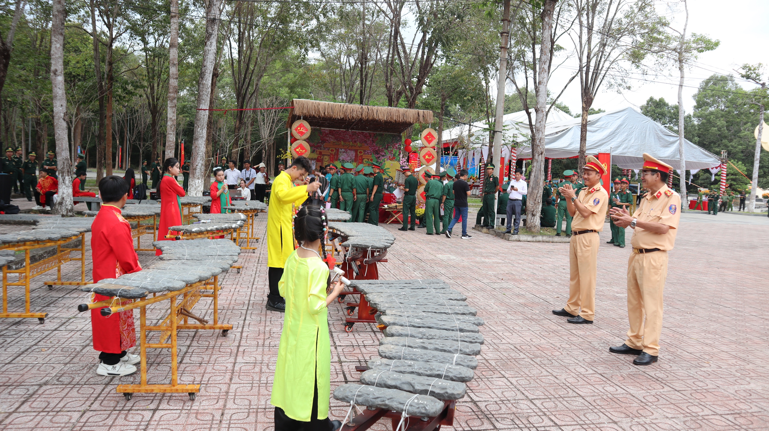 Ấm áp xuân biên giới Đồng Nai - Ảnh 8.