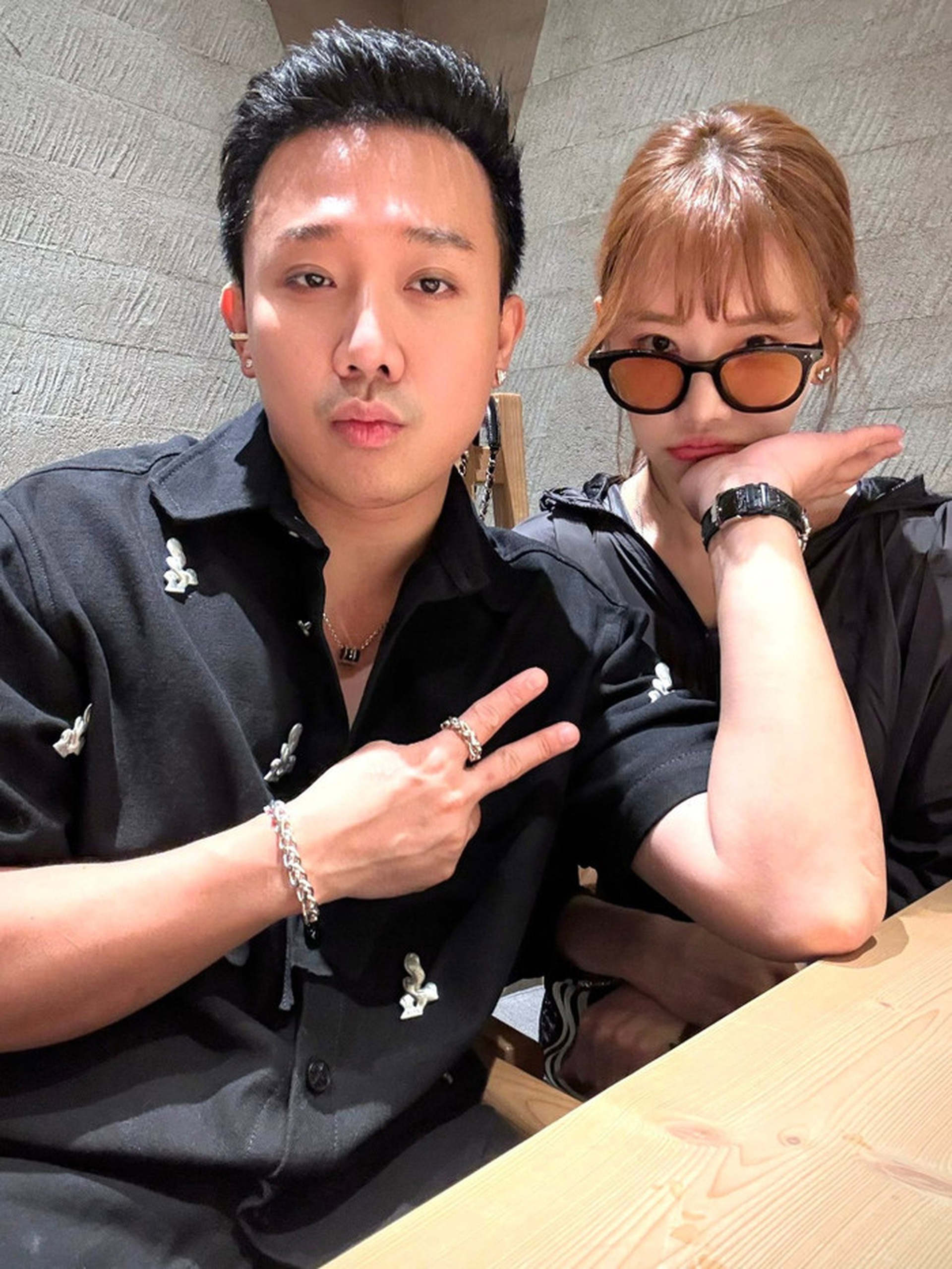 Hari Won tuổi 41 vượt ung thư, khoảnh khắc tình tứ bên Trấn Thành gây chú ý - 10