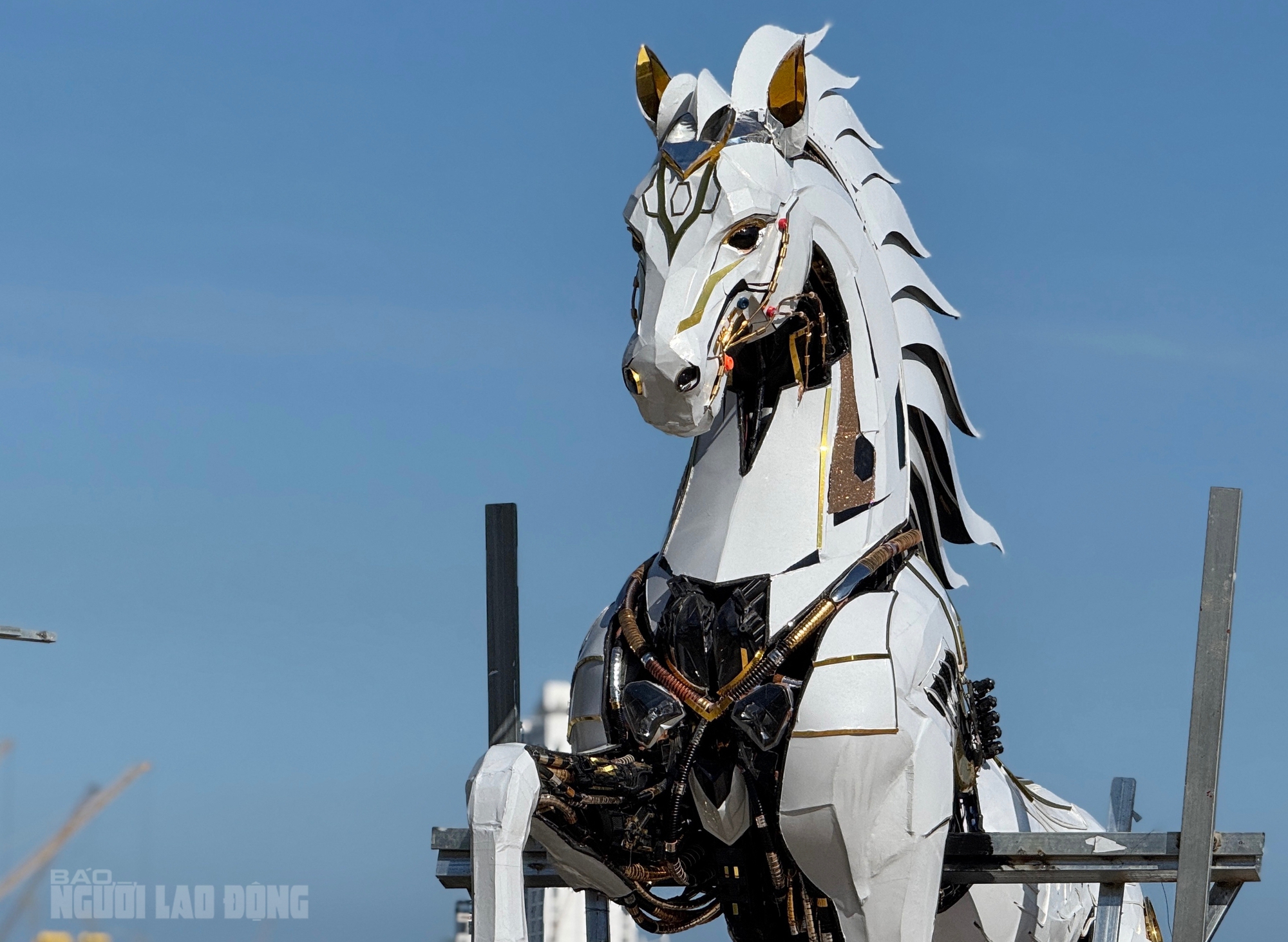 Giải mã ý nghĩa của linh vật ngựa vàng ghép tên 94 xã, phường, đặc khu ở Đà Nẵng - Ảnh 4.