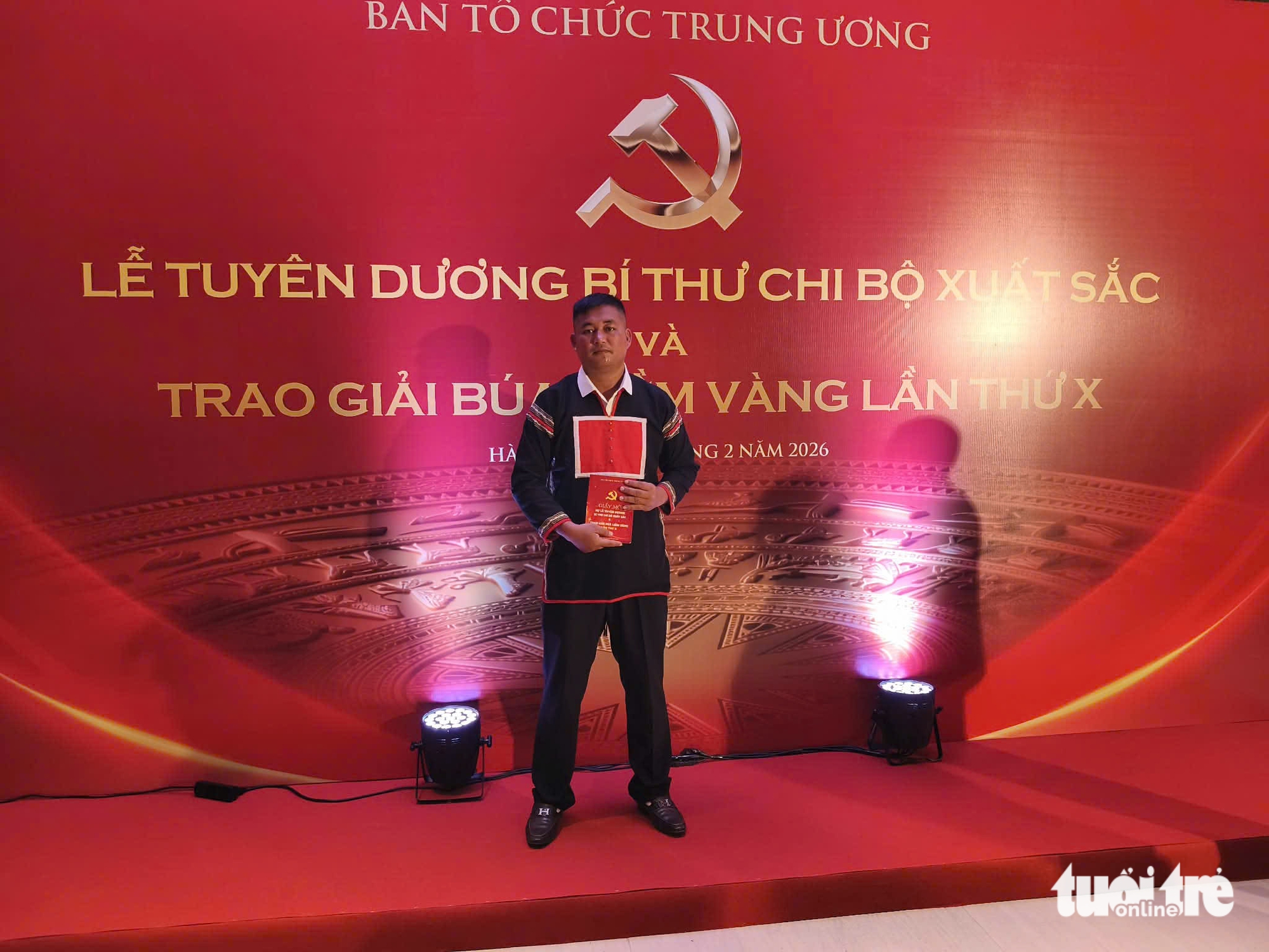 Bí thư chi bộ - Ảnh 2.
