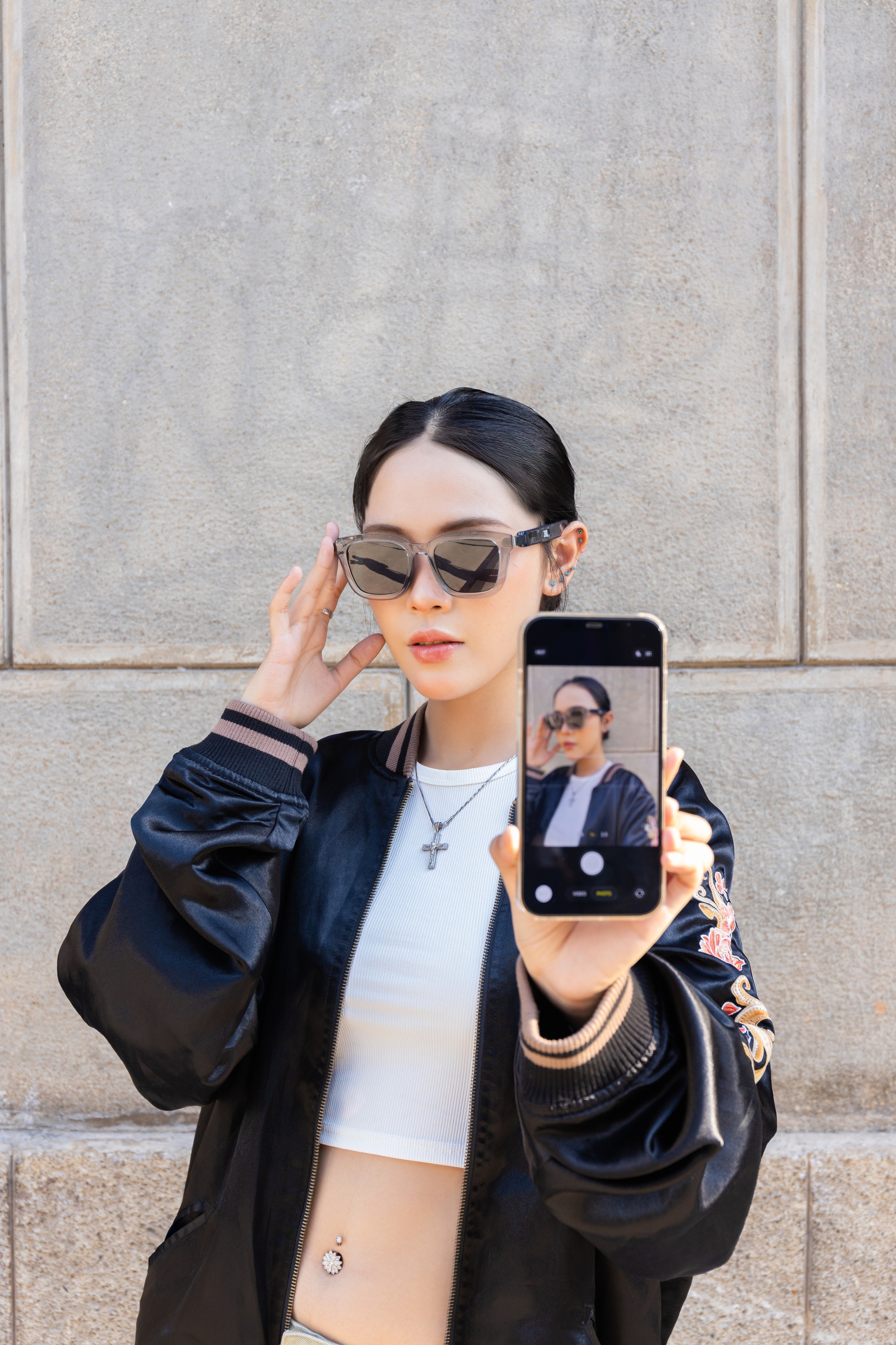 JBL Soundgear Frames: Một chiếc kính đẹp đủ để lên đồ, đeo lên là có nhạc, chuẩn phụ kiện bật mood cá tính- Ảnh 5.