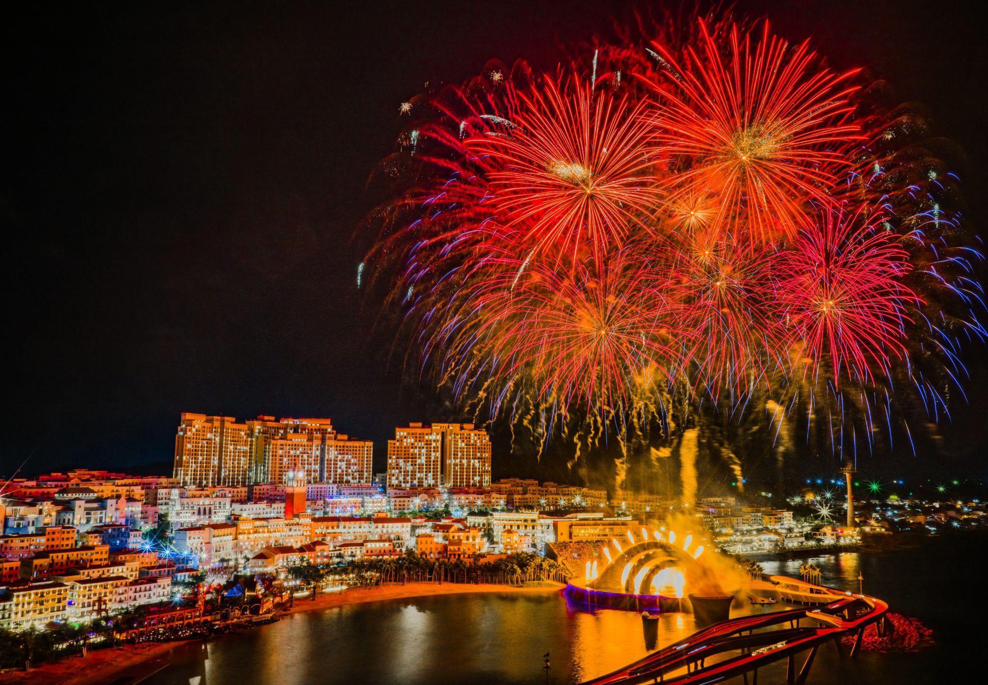 Gợi ý tọa độ vui chơi “sốt xình xịch” cho kỳ nghỉ Tết 9 ngày- Ảnh 2.