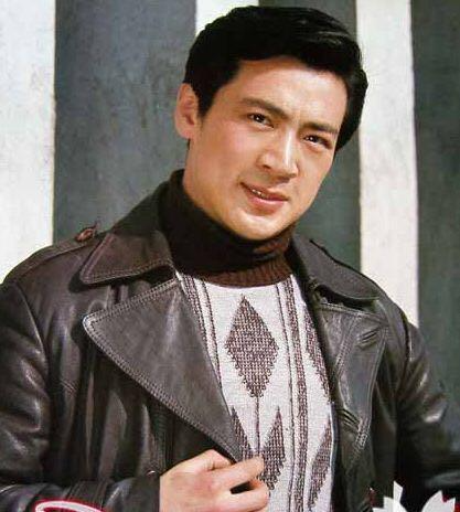 1770274558 239 Bo Trieu Vy cha gia con coc 71 tuoi van