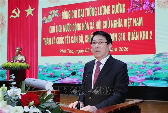 Chủ tịch nước Lương Cường thăm, chúc Tết Quân khu 2 và Sư đoàn 316 - Ảnh 2.