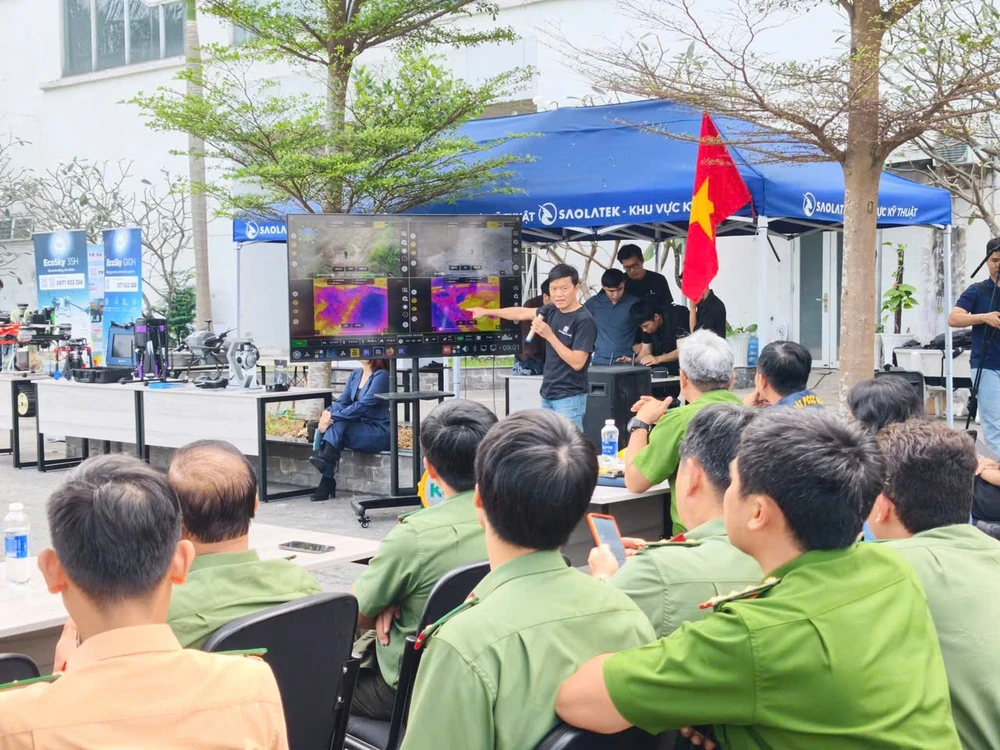 cong-an-tp-hcm-se-dung-doi-mat-than-uav-de-giam-sat-dam-bao-an-ninh-trat-tu-7.jpg