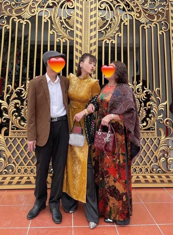 Phương Oanh và mẹ lọt tìm kiếm khắp MXH, chuyện gì đây?