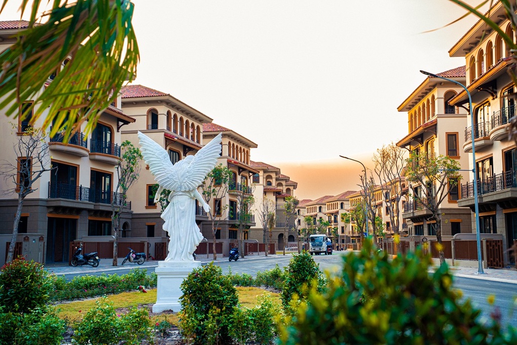 Isla Bella: Nơi thanh bình gặp phồn hoa giữa mùa lễ hội rực rỡ nhất năm - 5