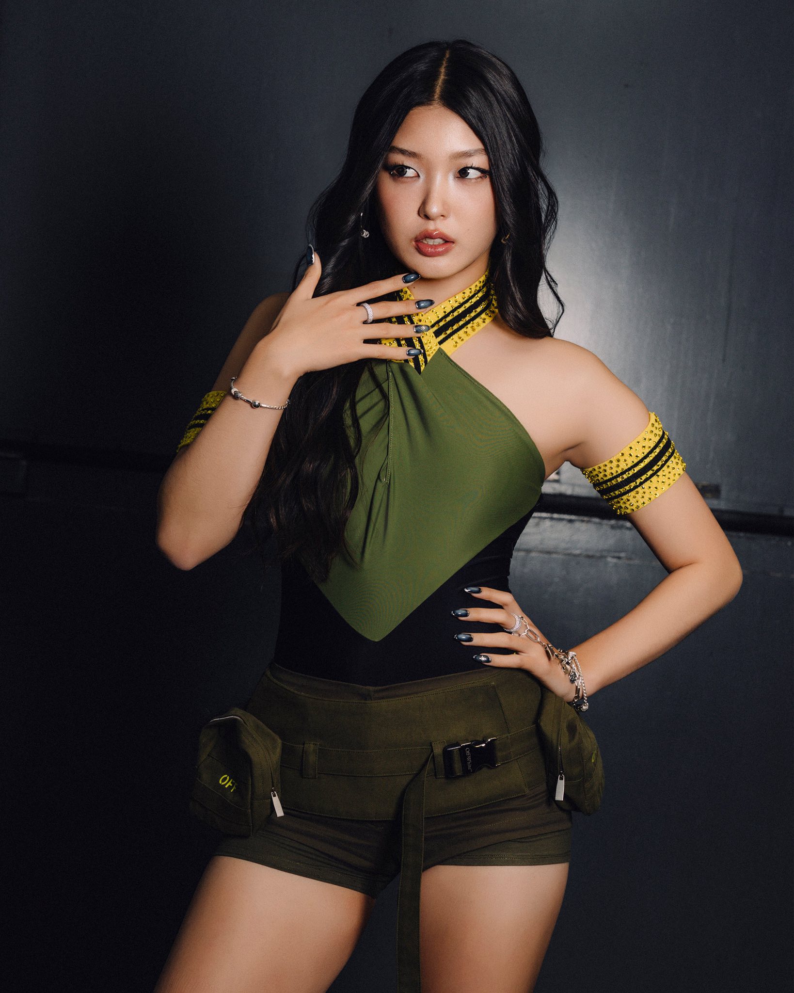 Mỹ nhân trẻ tuổi nhất Kbiz được đề đề cử tại Grammy: 7 giây xuất hiện cũng đủ viral khắp cõi mạng- Ảnh 4.