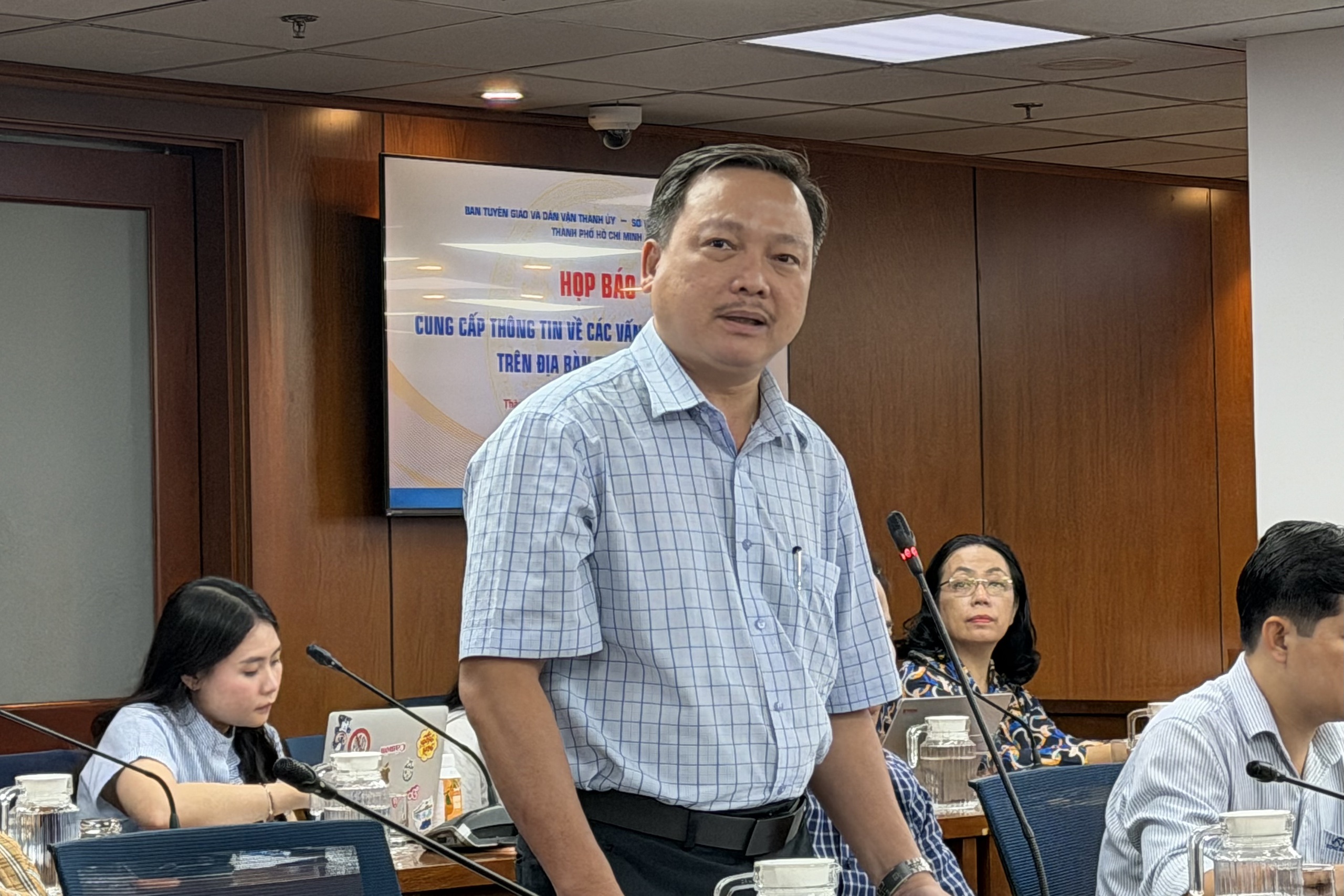 Giá vé xe khách tết 2026 tăng 60%: Hành khách cần lưu ý điều này - Ảnh 2.