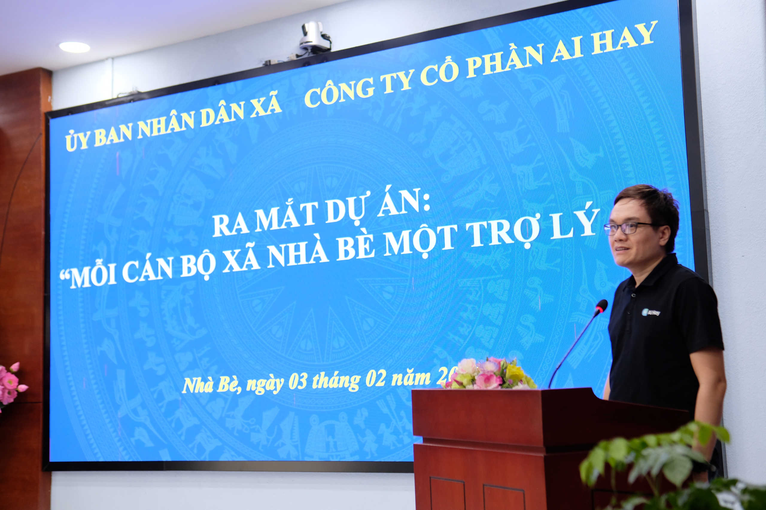 Chuyển đổi số ở TPHCM: Người dân lên smartphone, chính quyền cơ sở có trợ lý AI - Ảnh 1.